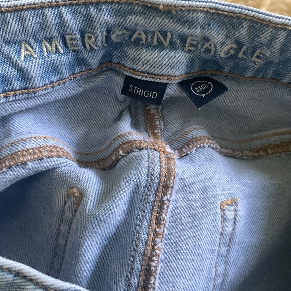 American Eagle Mom Jean light Wash Stretch 4 short - Picture 5 of 12